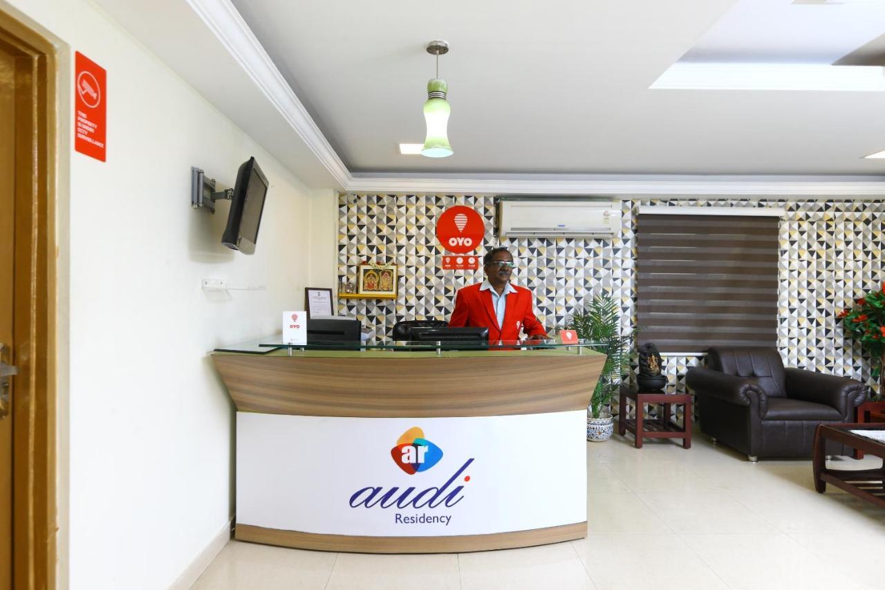 Vaccinated Staff- Oyo Flagship 475 Audi Nivas, North Usman Road Hotell Chennai Exteriör bild